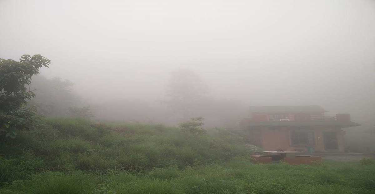 Dak-Bangla in Fog